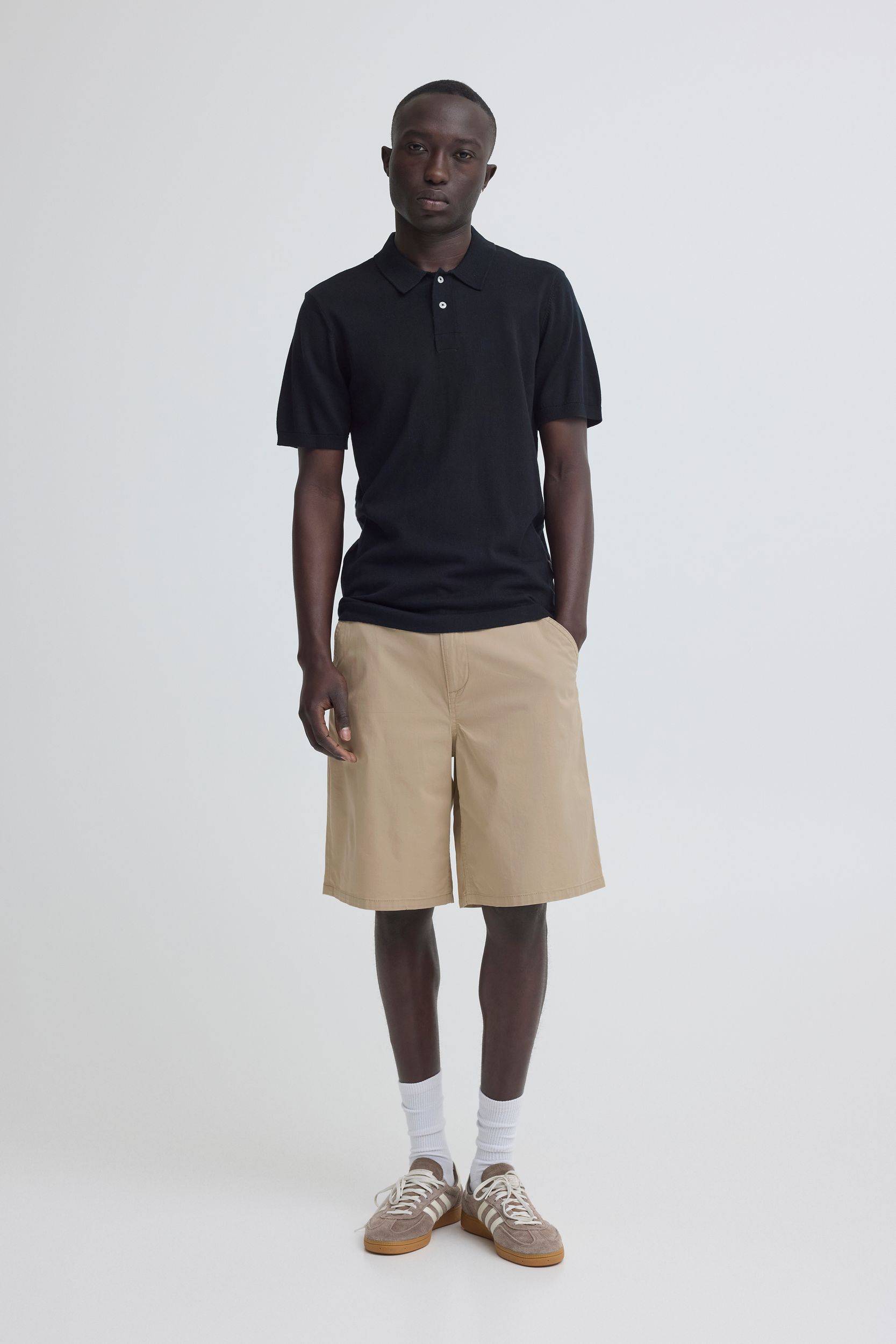 20720824-161104_161104_5.jpg Weite Chinoshorts Reißverschluss Cargotaschen Einfarbig