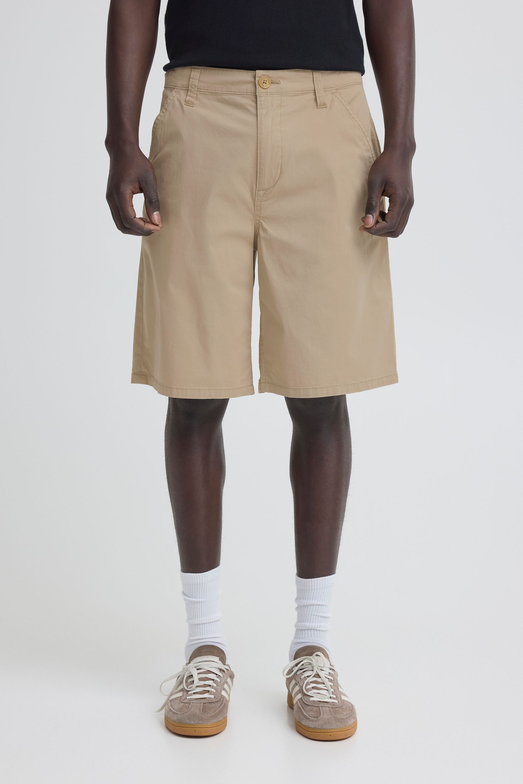 20720824-161104_161104_6.jpg Weite Chinoshorts Reißverschluss Cargotaschen Einfarbig