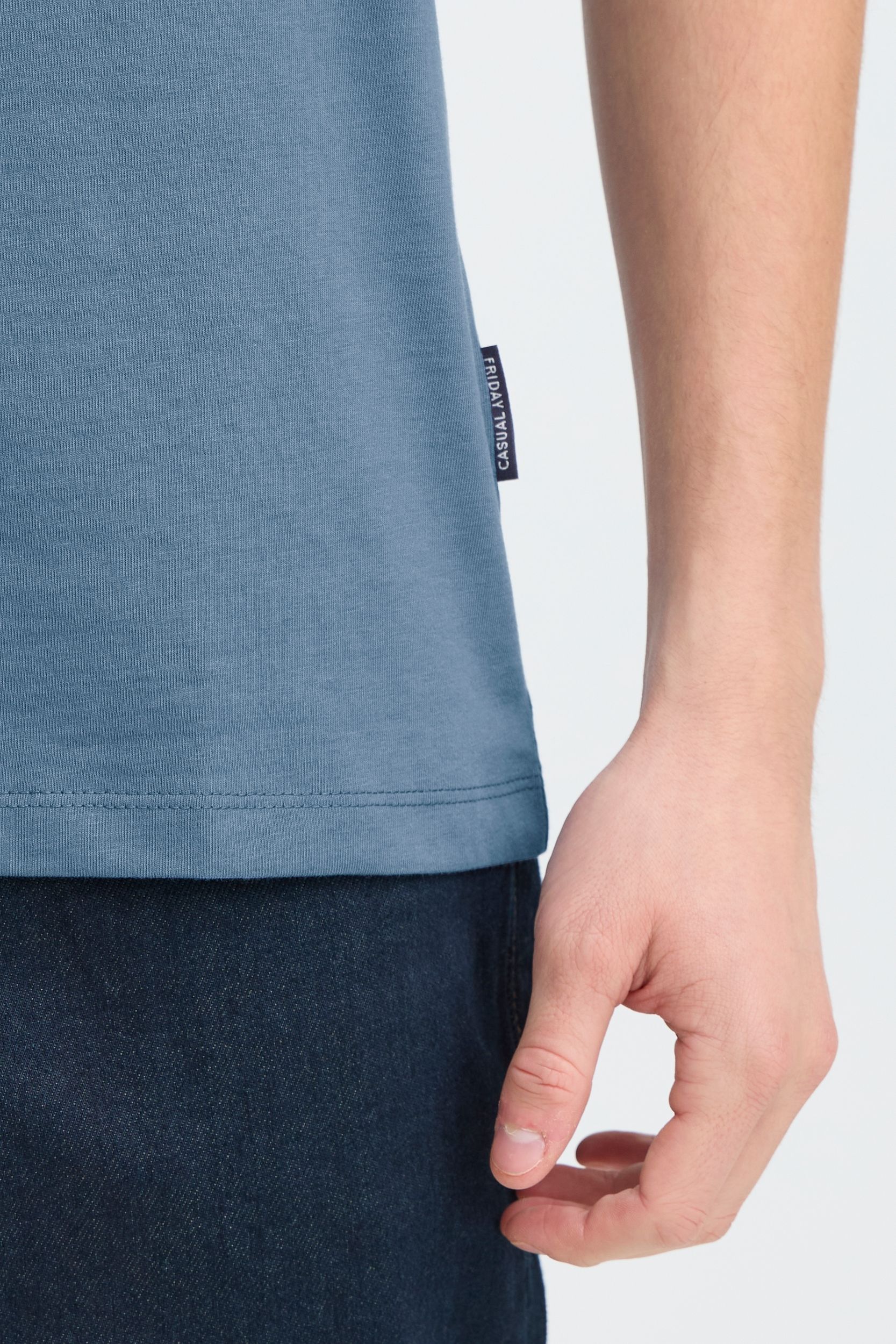 20506202_184028_360.jpg Kurzarm-Shirt mit Rundhals und Stickerei-Detail Allrounder