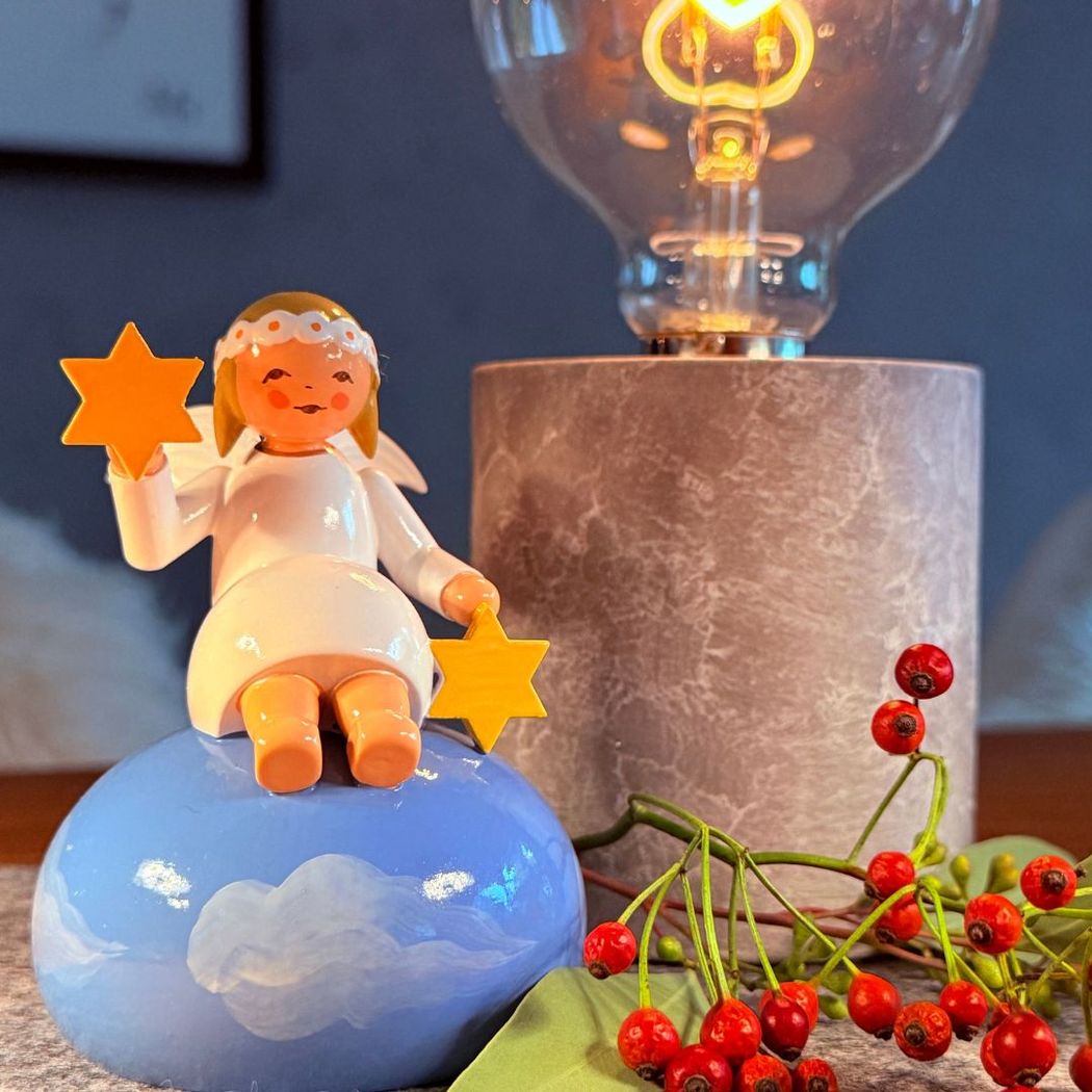 Jubiläums Margeritenengel mit Sternen auf Wolken 634/11 von Wendt & Kühn Neuheit 2025 Jubiläums Margeritenengel mit Sternen auf Wolken 634/11 von Wendt & Kühn Neuheit 2025