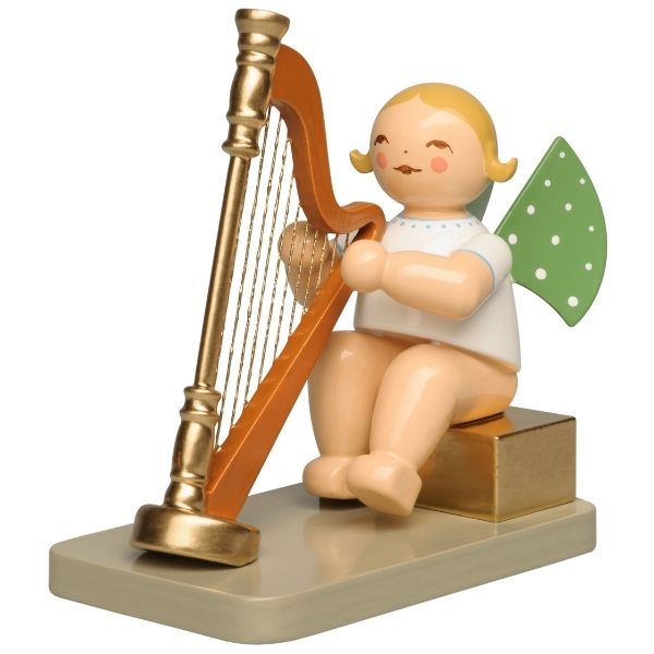 Engel mit Konzertharfe sitzend, 111 Jahre Wendt und Kühn Jubiläumsengel 2026 Neuheit Engel mit Konzertharfe sitzend, 111 Jahre Wendt und Kühn Jubiläumsengel 2026 Neuheit