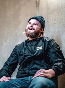 Kornfetti-Regenjacke-Weizenkorn-2.jpg Kornfetti-Regenjacke-Weizenkorn-2.jpg