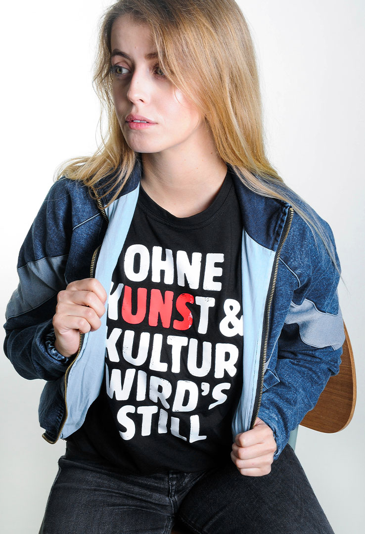 "Ohne kUNSt und Kultur wird´s still" T-Shirt in schwarz