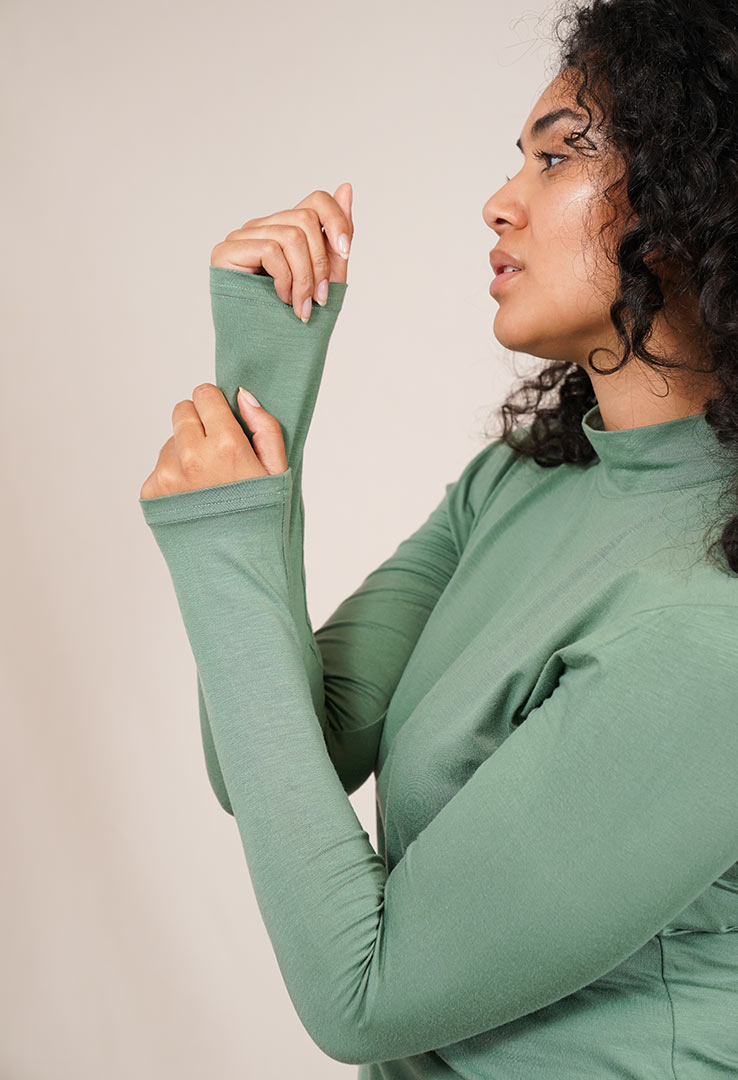" Basic Longsleeve "Turtleneck Bliss"