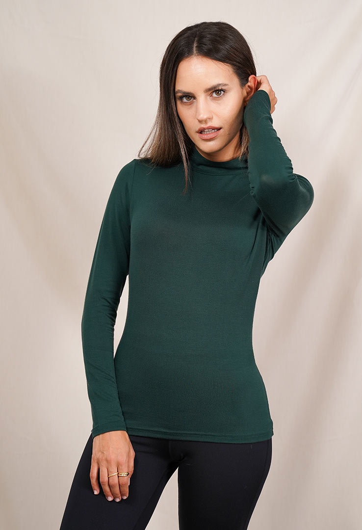 " Basic Longsleeve "Turtleneck Bliss"