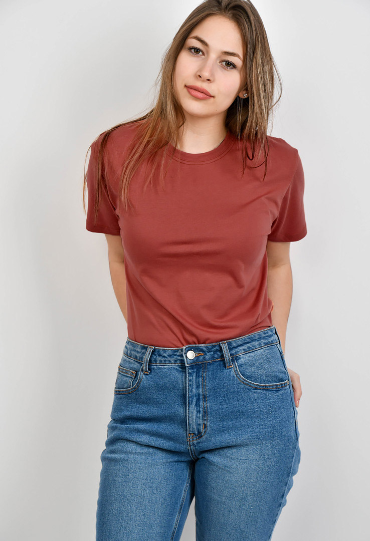 nachhaltiges Frauen  Basic-T-Shirt aus Baumwolle und Modal   cyro decorose