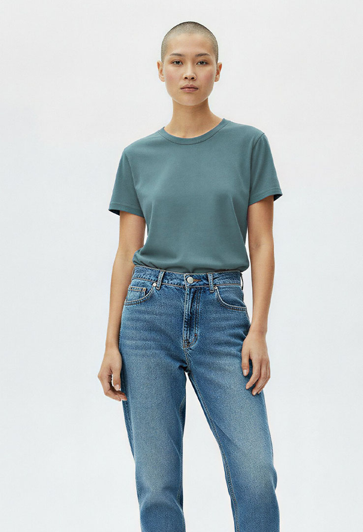 nachhaltiges Frauen  Basic-T-Shirt aus Baumwolle und Modal   lead