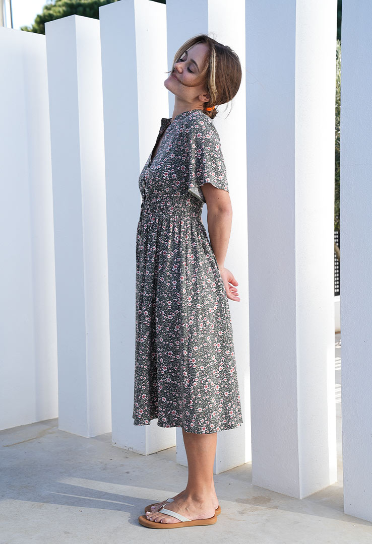 "Floral Finesse" Midi-Kleid aus Viskose