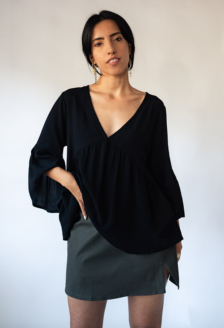 Weite Crinkle Bluse mit V-Ausschnitt 