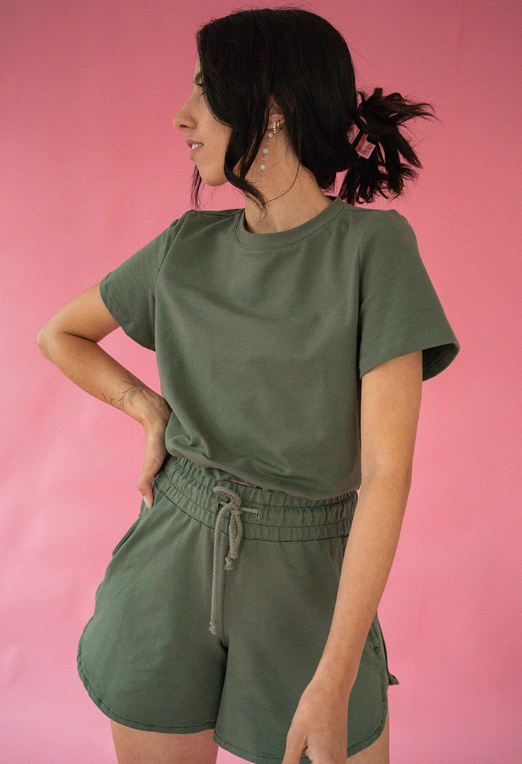 Basic Shirt mit Saum zum Binden 