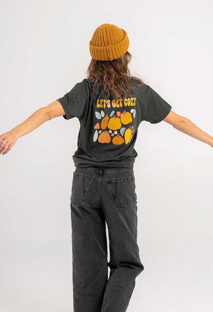 T-Shirt "Lets Get Cozy" in deep forrest