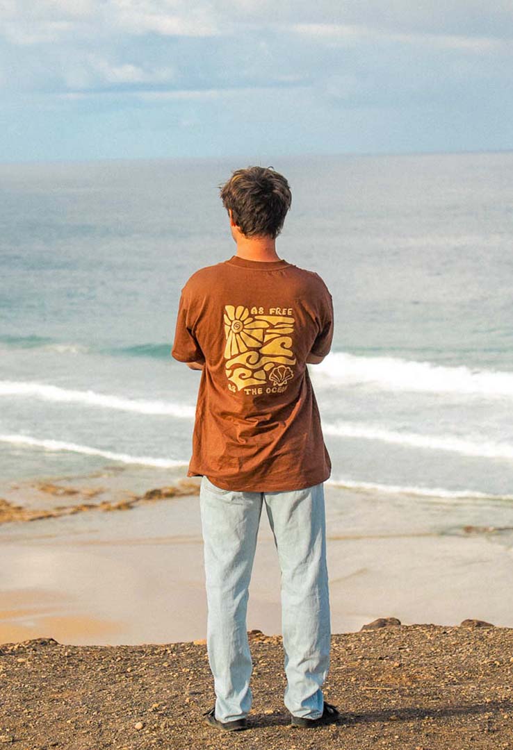 T-Shirt "As Free as the ocean" in cinnamon