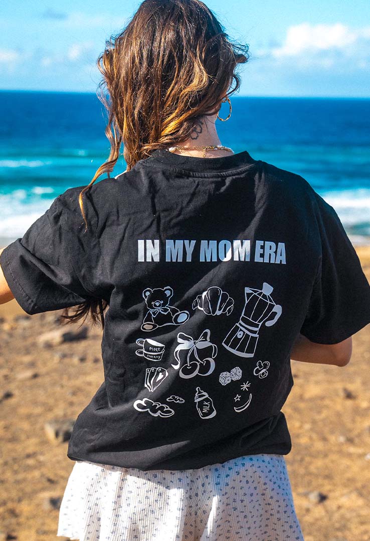 T-Shirt "in my mon era" in offwhite or black