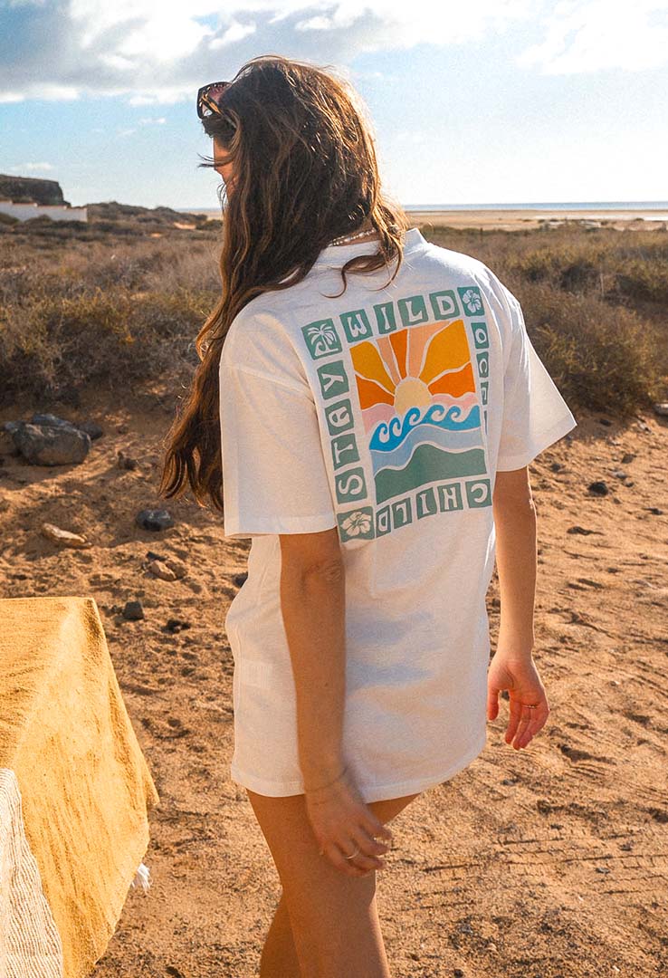 T-Shirt "stay wild" in  offwhite