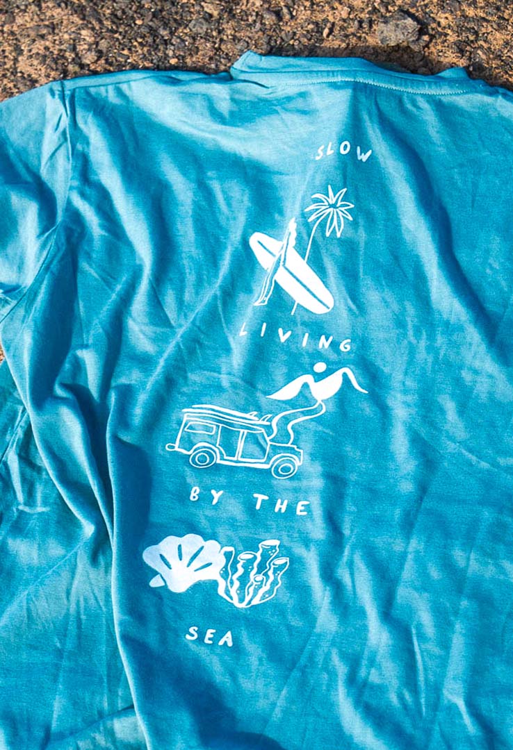 T-Shirt "slow living" in lead  aus Baumwolle/Modal