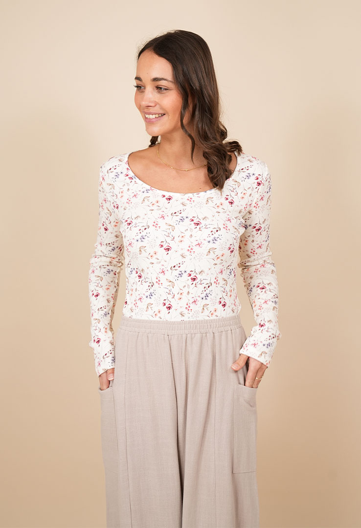 Florales Longsleeve "Blossom Embrace" 
