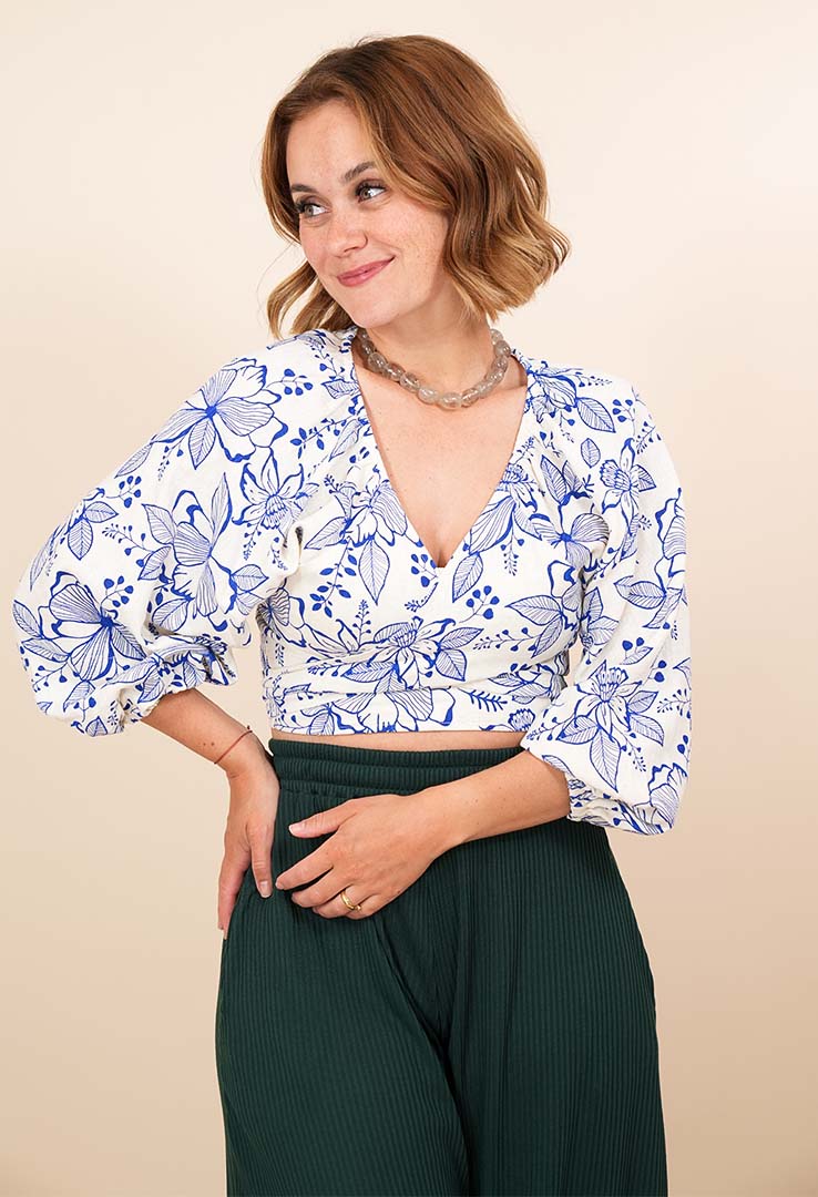 "Breeze Whisperer" Wickelbluse