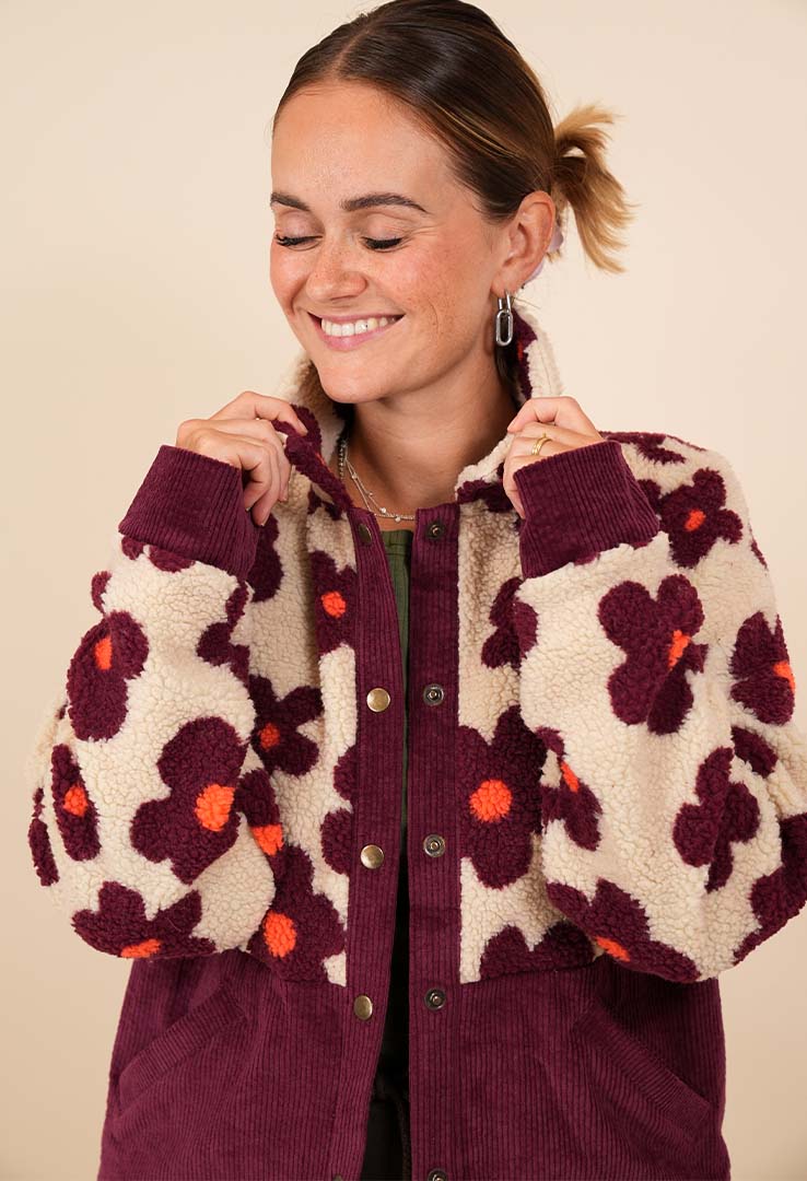 Materialmix-Jacke "Teddy in Bloom“