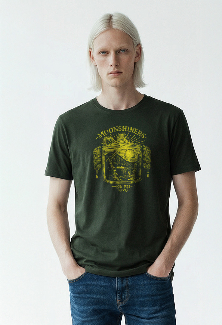Print T-Shirt Moonshiners