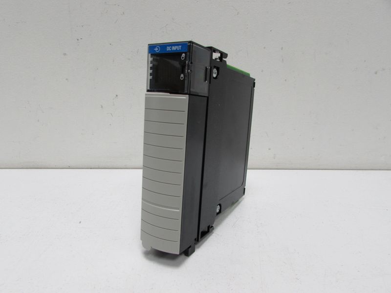 Allen Bradley 1756IB32/B DC 32 Input Module 1756IB32 B UNUSED OVP