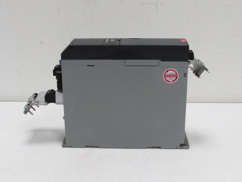 Danfoss FC 302 FC-302PK37T5E20H1 P/N 131B0497 400V 0,37kW Top Zustand ...