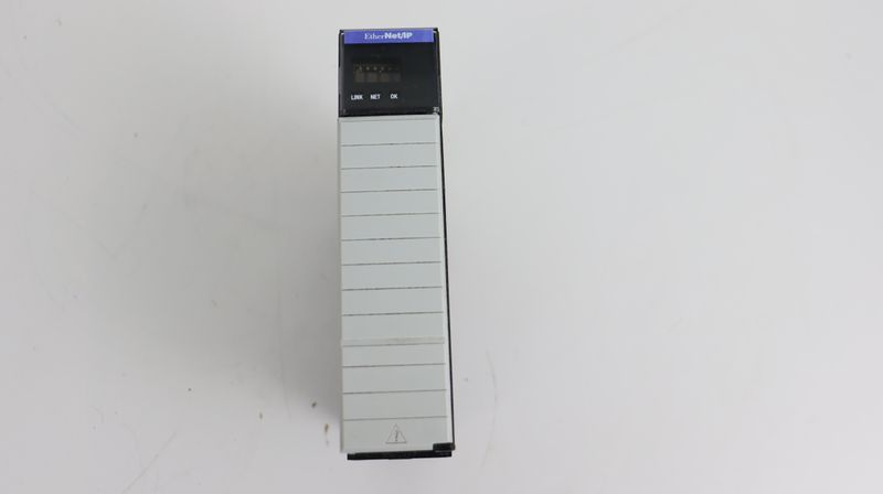 32576
