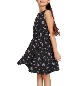 KIDSWORLD Mädchen Sommer-Kleid mit Allover Blumen-Muster Freizeit-Kleid 74239509 Schwarz