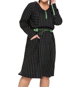 sheego Damen Sommer-Kleid knielanges Kleid mit Eingrifftaschen Große Größen Langarm 89135290 Schwarz sheego Damen Sommer-Kleid knielanges Kleid mit Eingrifftaschen Große Größen Langarm 89135290 Schwarz