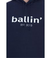 Ballin Est. Maglione con cappuccio da uomo sostenibile del 2013 con stampa del logo sul davanti HO-H00050 in nero, blu o blu scuro Ballin Est. Maglione con cappuccio da uomo sostenibile del 2013 con stampa del logo sul davanti HO-H00050 in nero, blu o blu scuro