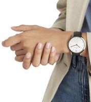 Orologio da donna Pierre Cardin quadrante semplice analogico al quarzo con cinturino in pelle 3ATM 40mm CPI.2000 Nero/Argento