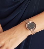 Orologio da donna Pierre Cardin con quadrante moderno, orologio analogico al quarzo con bracciale in acciaio inossidabile, 3ATM 33mm CMA.0001 oro rosa/nero o oro rosa/rosso Orologio da donna Pierre Cardin con quadrante moderno, orologio analogico al quarzo con bracciale in acciaio inossidabile, 3ATM 33mm CMA.0001 oro rosa/nero o oro rosa/rosso