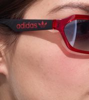 Occhiali da sole adidas da donna e da uomo, rettangolari, sfumati, con trattamento a specchio, filtro di protezione UVA e UVB, categoria 2, occhiali da vacanza EW3548 rossi
