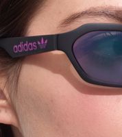 Gafas de sol adidas para hombre y mujer, rectangulares, de espejo, protección UVA y UVB, categoría de filtro 2, ideales para vacaciones EW3550 Negro/Violeta