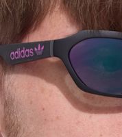 Gafas de sol adidas para hombre y mujer, rectangulares, de espejo, protección UVA y UVB, categoría de filtro 2, ideales para vacaciones EW3550 Negro/Violeta