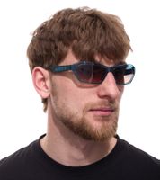 Lunettes de soleil adidas pour hommes et femmes Lunettes rectangulaires Verres dégradés avec revêtement miroir Protection UVA et UVB Catégorie de filtre 2 Lunettes de vacances Rouge, noir ou turquoise Lunettes de soleil adidas pour hommes et femmes Lunettes rectangulaires Verres dégradés avec revêtement miroir Protection UVA et UVB Catégorie de filtre 2 Lunettes de vacances Rouge, noir ou turquoise