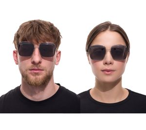 Lunettes de soleil Converse avec protection UV400 et transmission de la lumière 3 verres Holiday SCO148 509Y Gris/Rouge Lunettes de soleil Converse avec protection UV400 et transmission de la lumière 3 verres Holiday SCO148 509Y Gris/Rouge