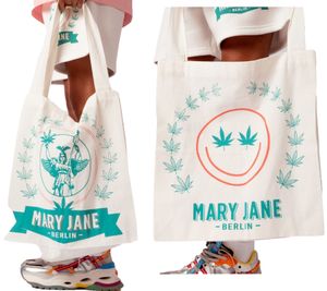 MARY JANE BERLIN Bag Shopping Bag Made of Cotton Fabric with Smiley or Statue Print 2406-4-BG White