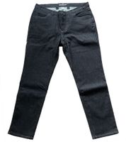 Jeans termici da donna realizzati in denim di cotone, modello a 4 tasche. Jeans per tutti i giorni. Pantaloni in cotone 967273 Nero.