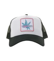 Gorra de camionero Beechfield de algodón con bordado "LEGALIZED" en blanco y negro o "MARY JANE BERLIN" en gris. Gorra de camionero Beechfield de algodón con bordado "LEGALIZED" en blanco y negro o "MARY JANE BERLIN" en gris.