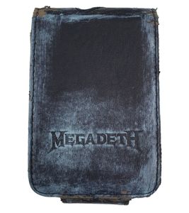 MP3 player case from the metal band MEGADETH. Protective case with a damaged look. Music player and iPod player. 11 x 7 x 1.5 cm. Black/Blue.