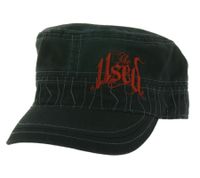 The Used Unisex Cotton Cap in a Military Cut with a Slightly Curved Cut, Black/Red