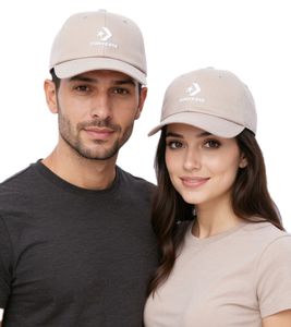 Gorra de béisbol Converse Lockup SC con cierre a presión en color piedra playa