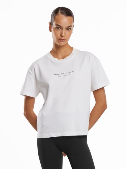 aim'n Serif Boyfriend T-Shirts white