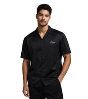 Elegant ROUGH. Men's short-sleeved shirt in a satin look with minimalist logo embroidery in black.
