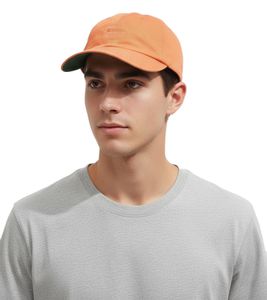 Casquette Adsum Overdyed Core Logo avec logo brodé et lanière en cuir ajustable, Gris clair