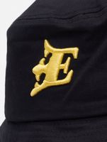 Casquettes noires de jais des Enthroners de Fehérvár de la Ligue européenne de football