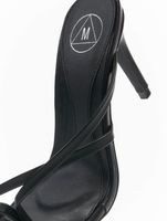 Missguided black low heel cross toe sandals