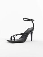 Missguided black low heel cross toe sandals
