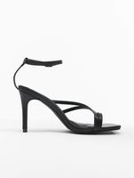 Missguided black low heel cross toe sandals