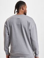 Sweat-shirt ras du cou essentiel HALO gris chiné Sweat-shirt ras du cou essentiel HALO gris chiné